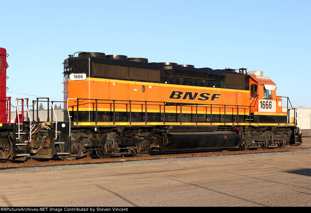 BNSF SD40-2 #1666